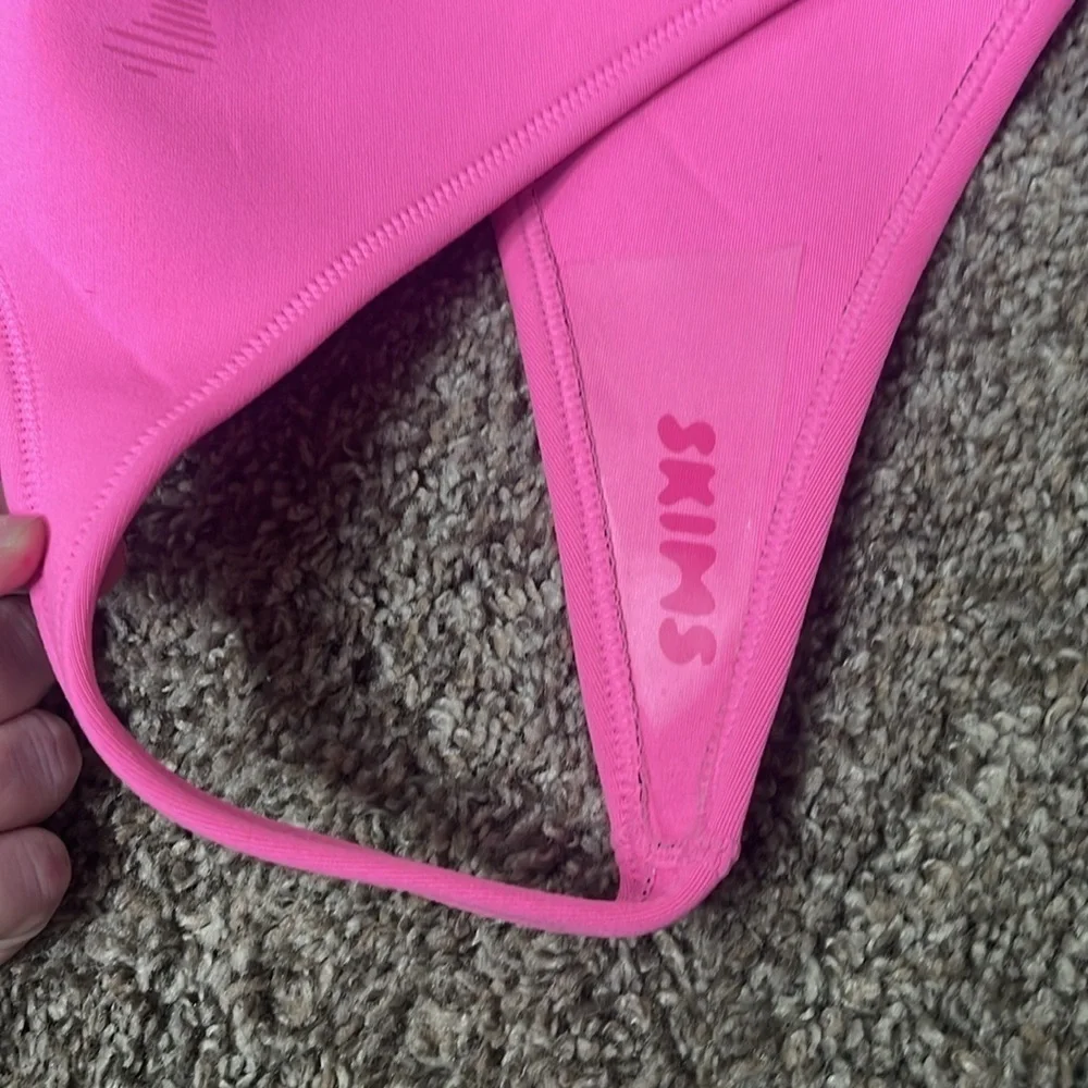 NWT SKIMS scuba SWIM thong Sz 3x Taffy